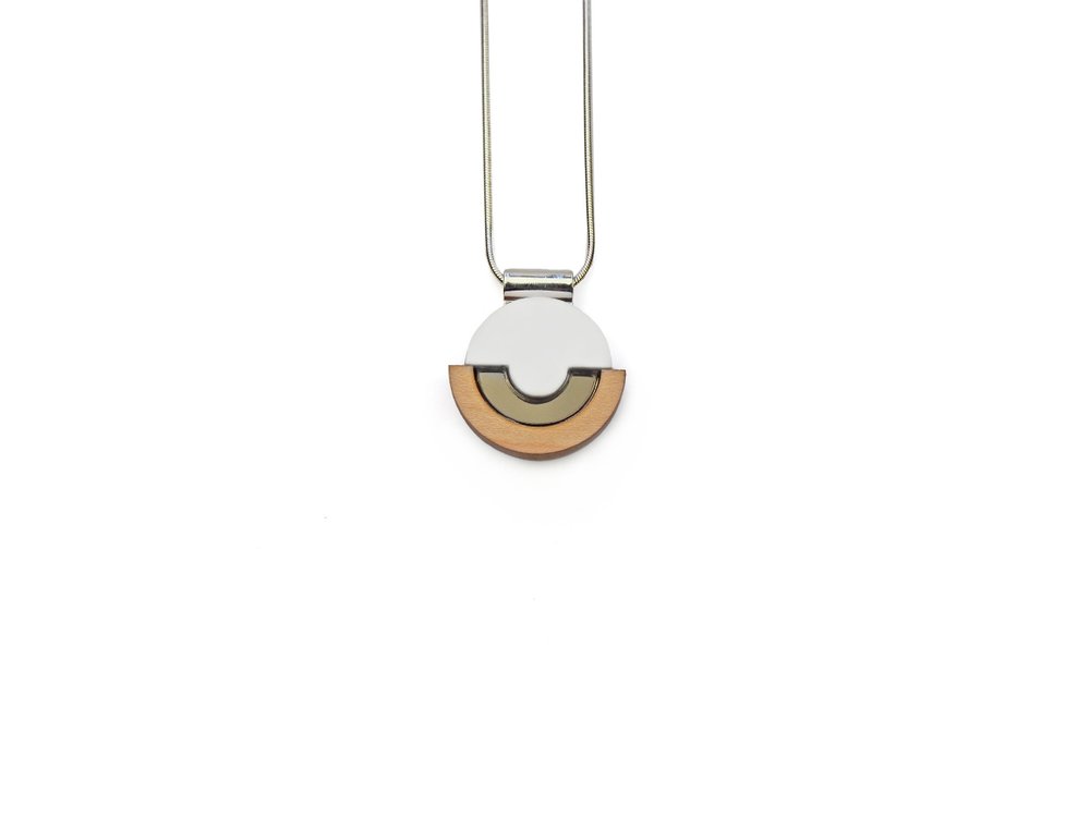 Image of contour necklace - matte white